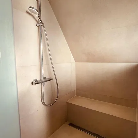 홈스테이 Ueber 2 Etagen Nahe Bvb-stadion Und Westfalenhallen *