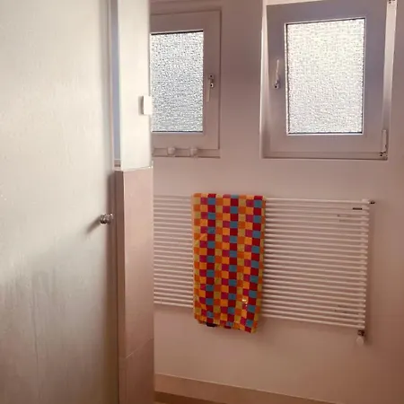 홈스테이 Ueber 2 Etagen Nahe Bvb-stadion Und Westfalenhallen *