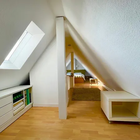 Quarto em Acomodações Particulares Ueber 2 Etagen Nahe Bvb-stadion Und Westfalenhallen Dortmund